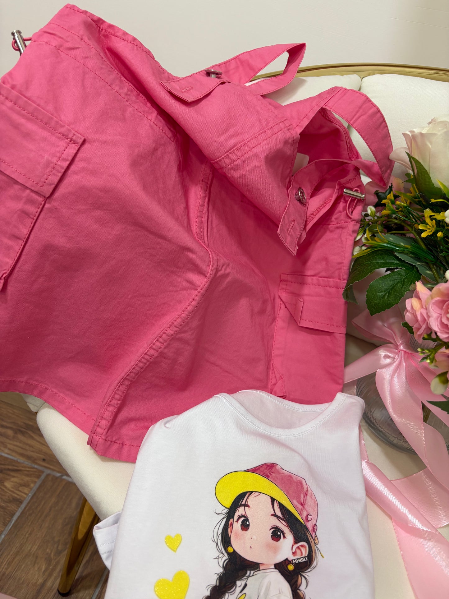 Salopette con t-shirt